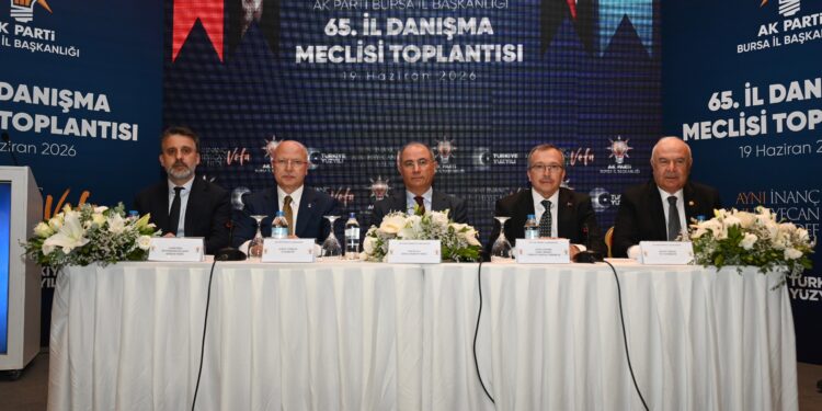 AK Parti Bursa 65. İl Danışma Meclisi’nde Vefa ve Birlik Mesajları