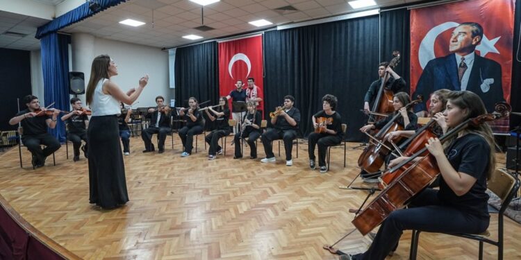 Bursa’dan Millî Takıma Gurur Veren Beste: “Bizim Çocuklar” Birinci Oldu