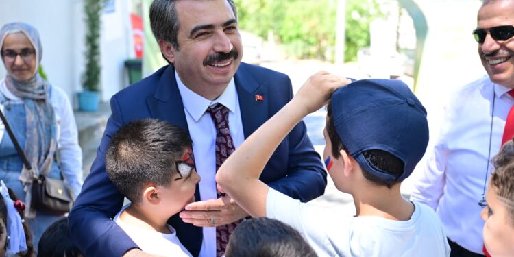 Yıldırım’da Çocuklar İçin Oyun Sokağı Açıldı: Sokaklar Yeniden Çocukların Oldu