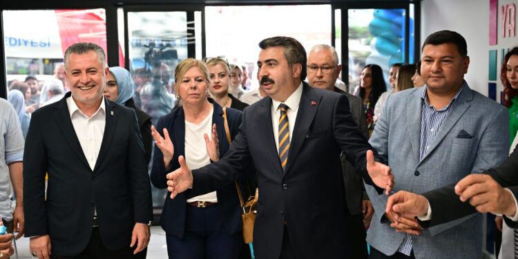 Bağlaraltı Kadın Spor Merkezi Yıldırım’da Hizmete Girdi