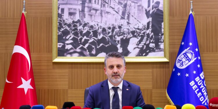 Bursa Büyükşehir Meclisi’nde İki Kritik Proje Masaya Yatırıldı: Deprem Planı ve Yeni Atık Tesisi Sunuldu