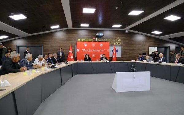 BAŞKAN ESMA ERSİN, KAYSERİ’DE DÜZENLENEN İSTİŞARE TOPLANTISINA KATILDI