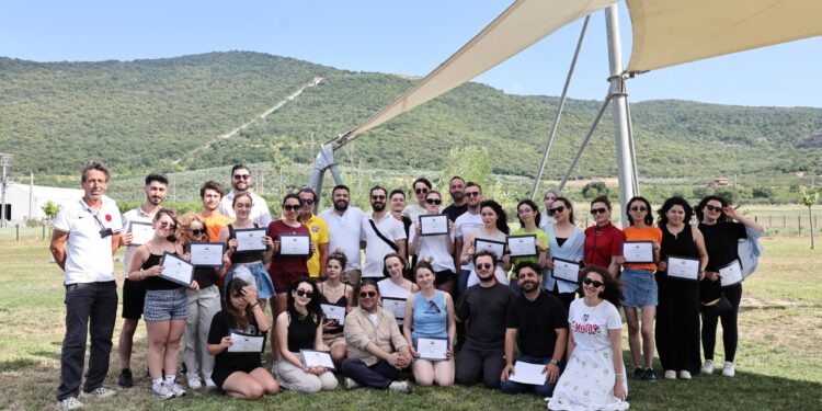 Gençler Fadıllı’da Gönüllülük ve Liderlik Kampında Buluştu