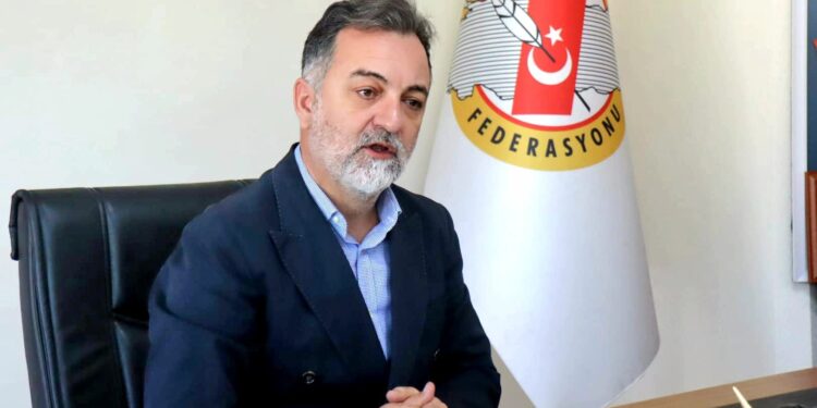 Akbulut Bugün Gazeteciliğin En Büyük Mücadelesi Gerçeği Yaşatmaktır