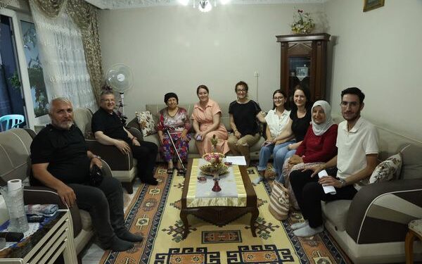 AK Parti’den Muratdede Mahallesi’ne Çıkarma