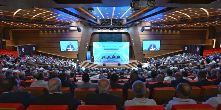 DSO Başkanı Selim Kasapoğlu: ‘Tekstili negatif ayrıştırmak, yaşanan sorunu eksik okumaktır’