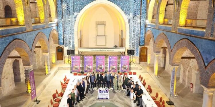 Tokat’ta Sinema Sektörü Gök Medrese’de Buluştu