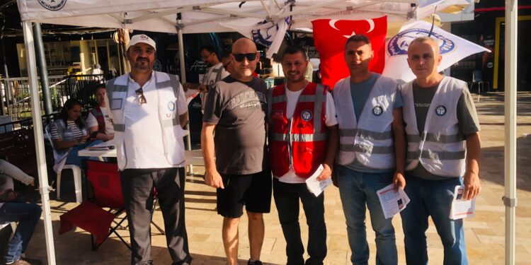 Manisa’da EMAD-DER Standına Büyük İlgi