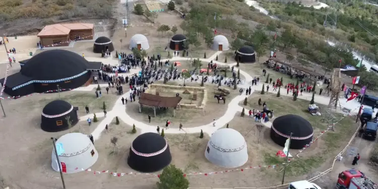 Çorumlu Obası 5 Yılda 170 Bin Genci Ağırladı