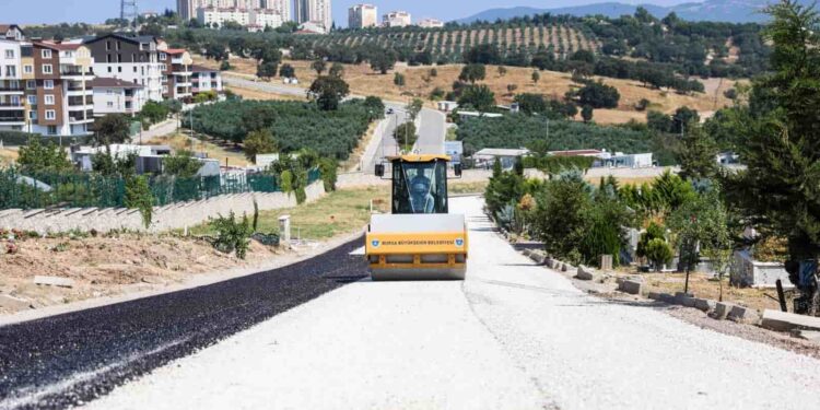 Bursa’da Mezarlık Yolları Yenileniyor: Ulaşım Rahatlıyor