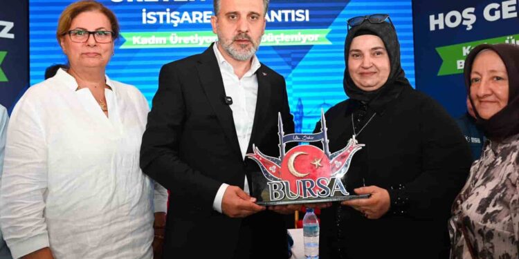 Bursa’da Üreten Kadınlara Büyükşehir’den Destek Sözü