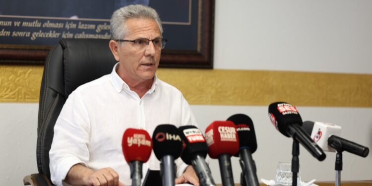 Nazilli Belediye Başkanı Ertuğrul Tetik CHP’den İstifa Etti