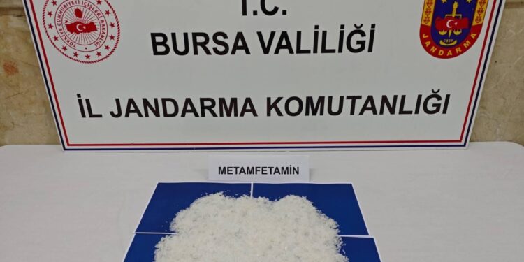 Gürsu’da Uyuşturucu Operasyonu: 1,9 kilo Metamfetamin Ele geçirildi