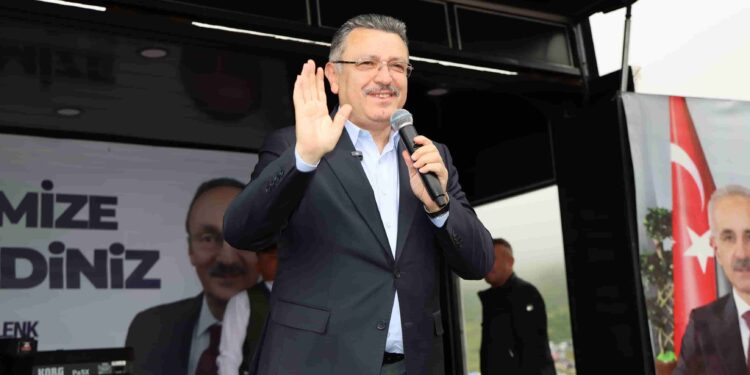 Başkan Genç Honefter Yayla Şenliği’nde Vatandaşlarla Buluştu