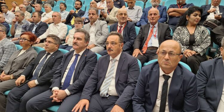 Balıkesir’de Uluslararası Medya Zirvesi: Türk Dünyası İçin Yapay Zekâ Destekli Yeni Model Önerildi