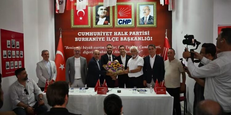 CHP Balıkesir Teşkilatı’ndan İlçe Örgütlerine Ziyaret