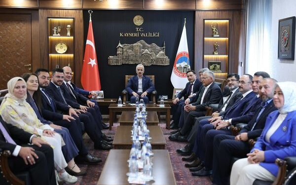 Bakan Uraloğlu’ndan Valimiz Gökmen Çiçek’e Ziyaret