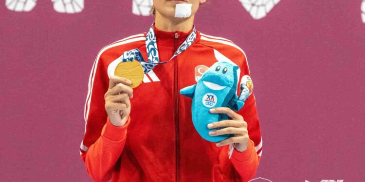 Hatice Kübra İlgün, Akdeniz Oyunları’nda Altın Kazandı