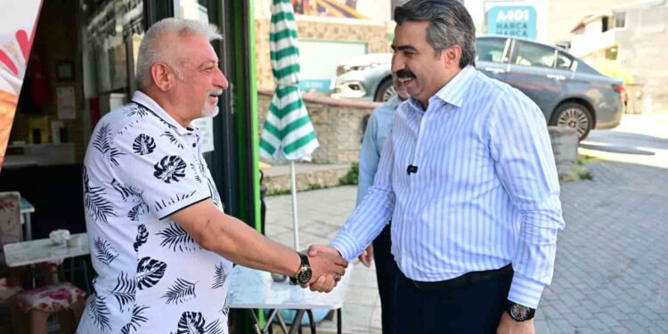Oktay Yılmaz’dan Çiçek Caddesi Esnafına Yerinde Çözüm Mesajı