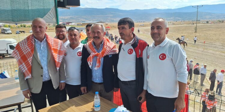 Baklan’da Hüsamettin Gazi Rahvan At Yarışları Heyecanı