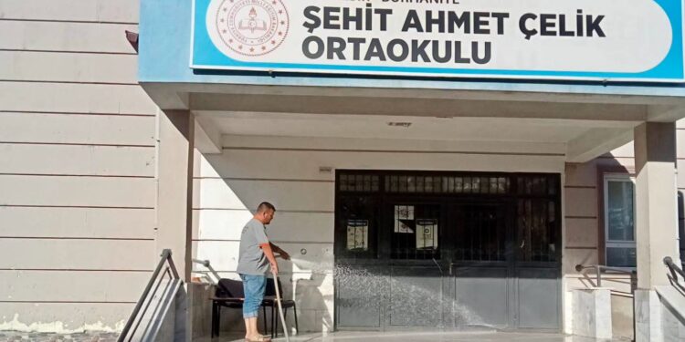 Burhaniye Belediyesi Okulları Yeni Eğitim Yılına Hazırladı