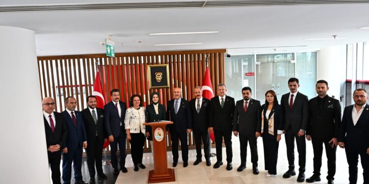 Bakan Göktaş Denizli’de konuştu: 8 ayda 446 milyon liralık sosyal destek