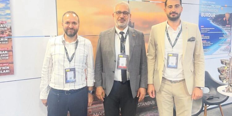 Denizlili Turizmci Ali Durmuş, İstanbul Turizm Fuarı’nda World Türk’e konuştu