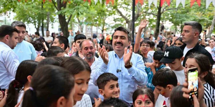 Yıldırım’da Çocuk Şenlikleri 20 Bin Çocuğu Buluşturdu