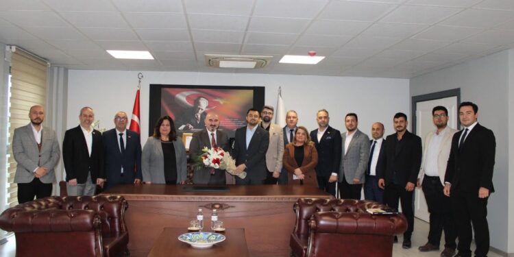 Anahtar Parti’den Baro Başkanı Ümit Rona’ya Hayırlı Olsun Ziyareti