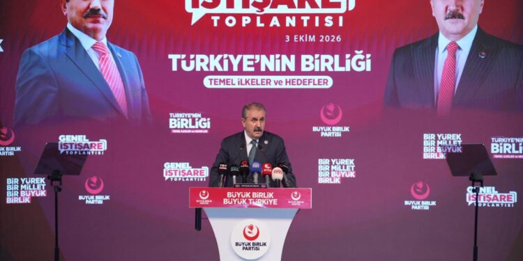 Büyük Birlik Partisi Genel İstişare Toplantısına “Birlikten Doğar Bizim Dirilişimiz Damgası”