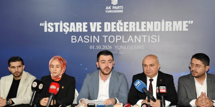 AK Parti Yunusemre’den Büyükşehir ve Yunusemre Belediyesi’ne eleştiri