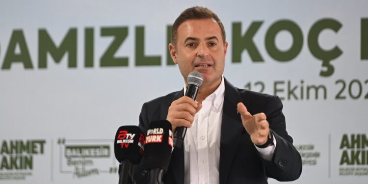 Balıkesir Büyükşehir’den Hayvancılığa 47 Damızlık Koç Desteği