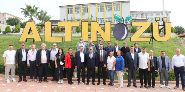 Altınözü’nde Zeytin Şöleni İçin Geri Sayım Başladı: 10. Festival Coşkuyla Geliyor!