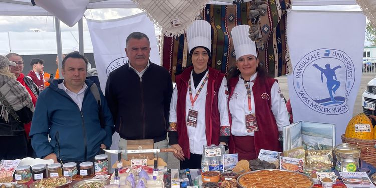 Denizli Mutfağı, “Dünyanın En Büyük Anadolu Sofrası”nda Yerini Aldı