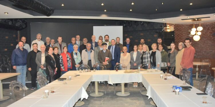 Manisa Dostlar Meclisi’nde Manisa Tarzanı Konuşuldu