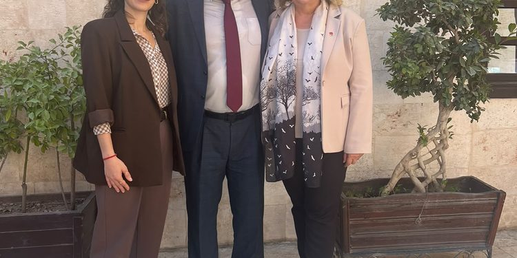CHP Kadın Kolları Genel Başkanı Ayten Gülseven Hatay’da Örgütlerle Buluştu