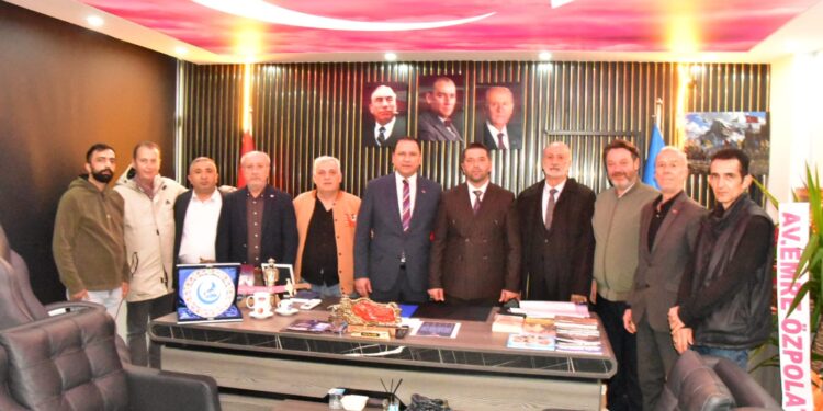Manisa Dostlar Meclisi’nden Ülkü Ocakları’na Hayırlı Olsun Ziyareti