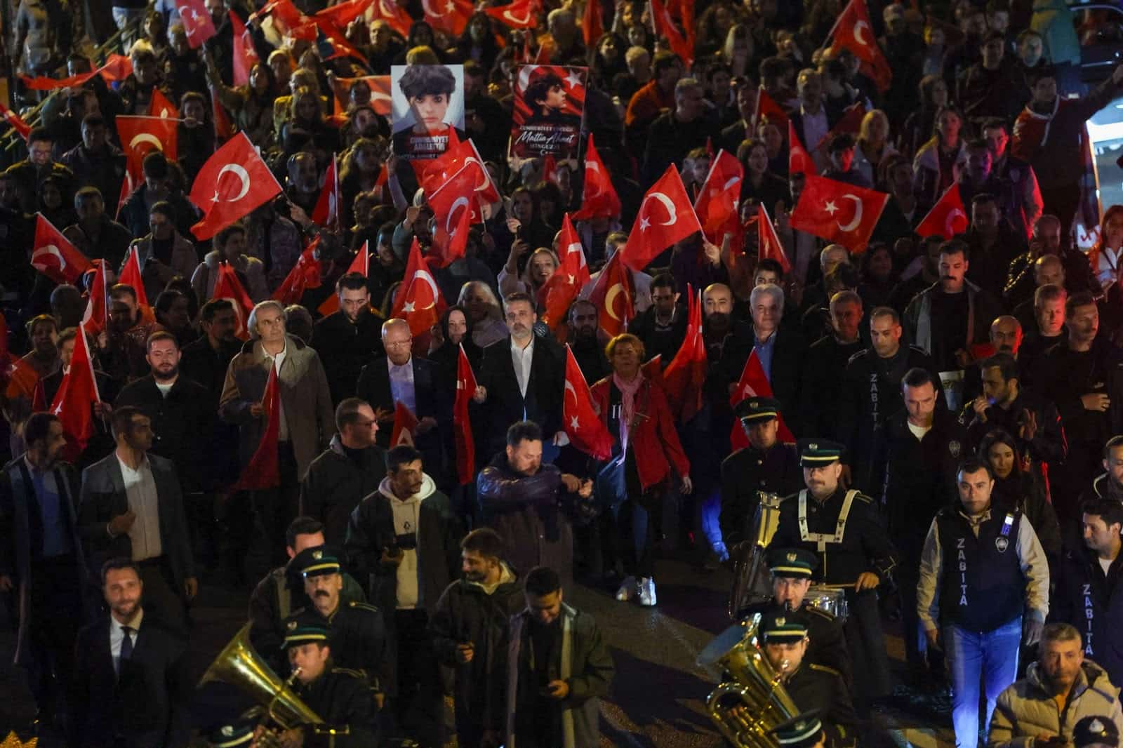 Cumhuriyet Ritminde Bursa Tek Yürek Oldu